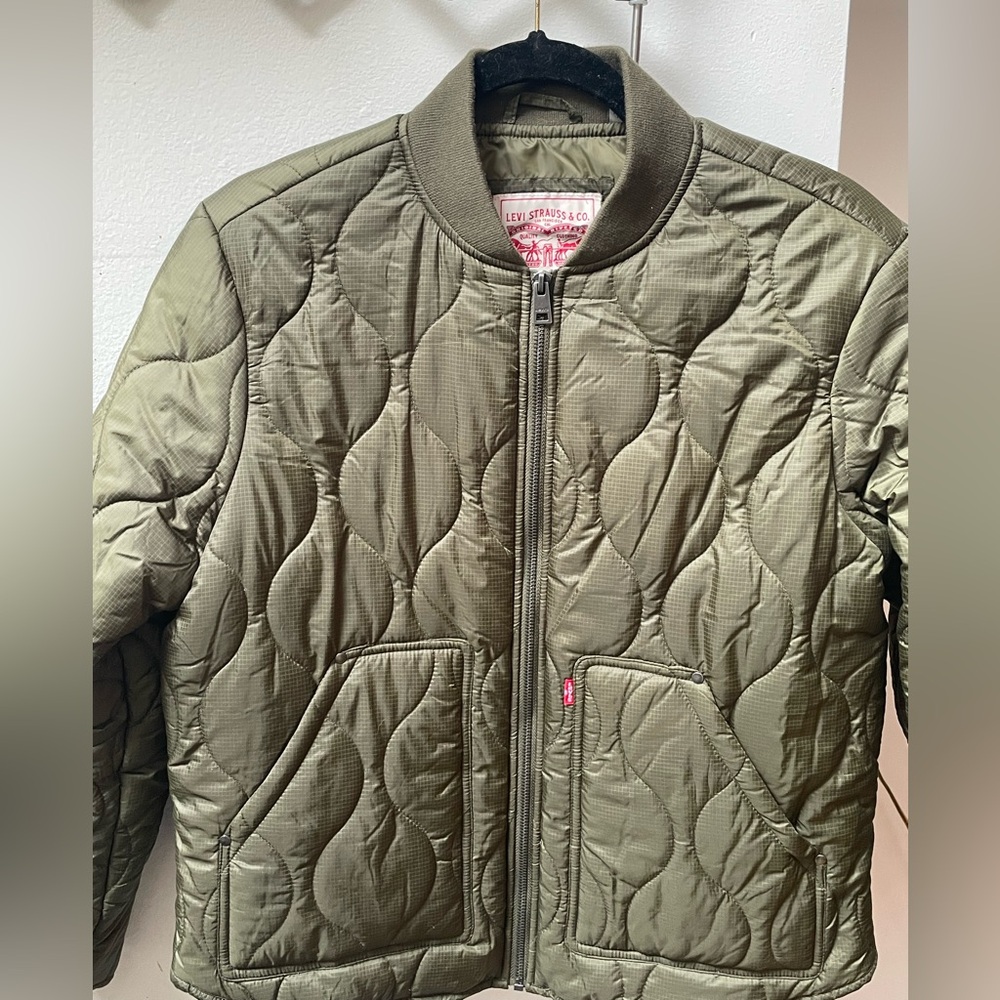 Levi’s Quilted Sage Puffer - Size S - Picture 4 of 8